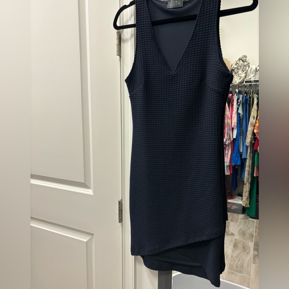 ASTR navy blue sleeveless dress. Bodycon fit.